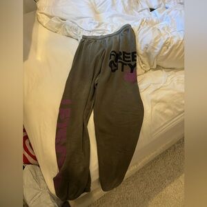 Free city size large sweats
